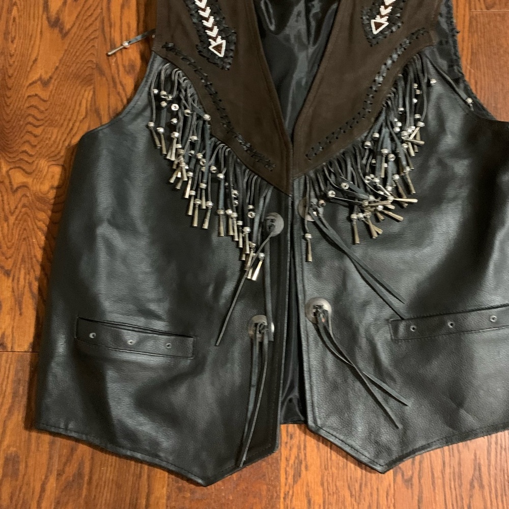 Vest - Picture 8 of 8